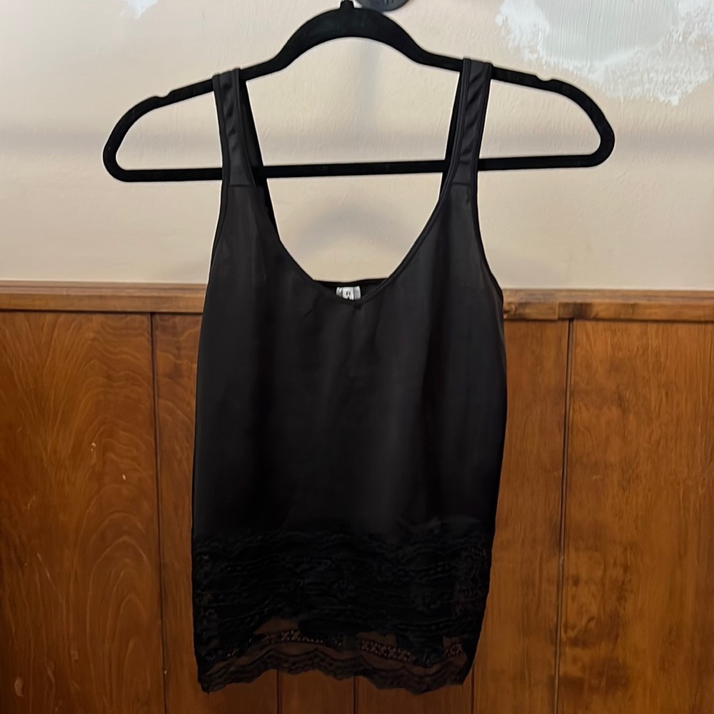 Rampage daisy lace detail camisole